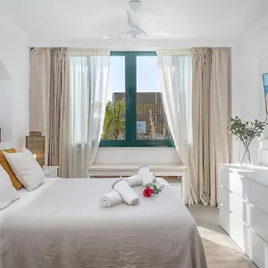 https://bianca-studio-chic-place-at-carihuela.1costadelsol.com
